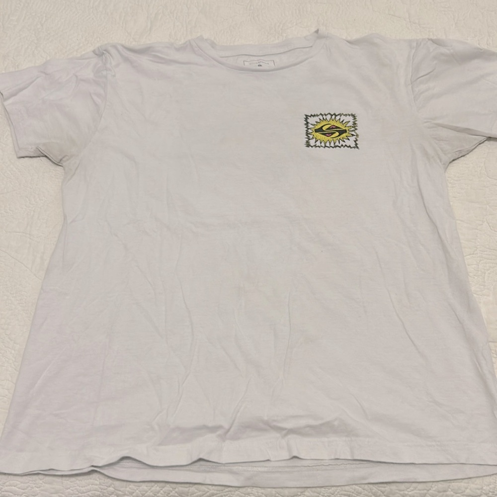 Large quiksilver T-shirt